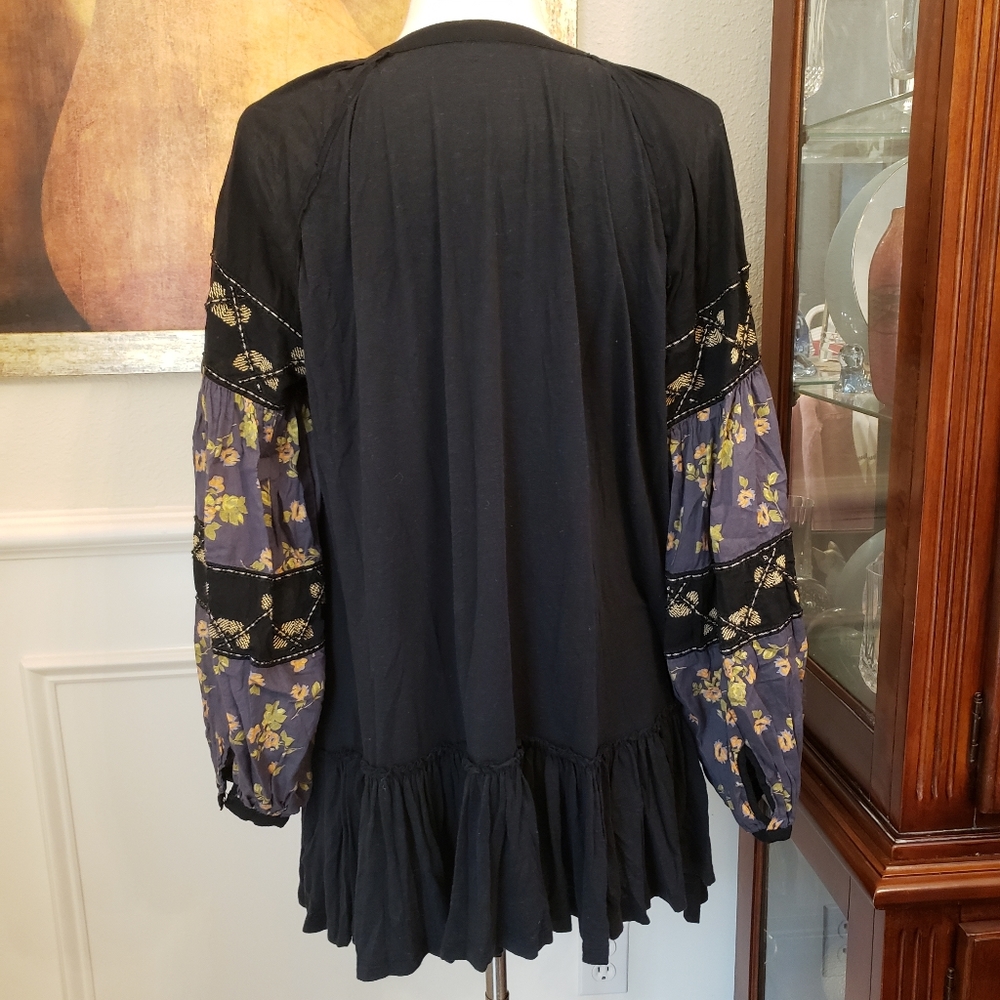Black LS Free People Blouse/Tunic - Picture 5 of 7